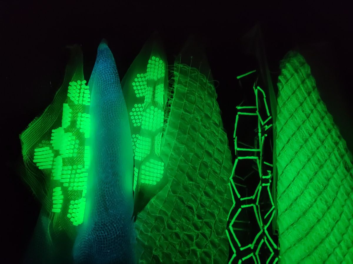 Final collection in the dark after being exposed to UV light