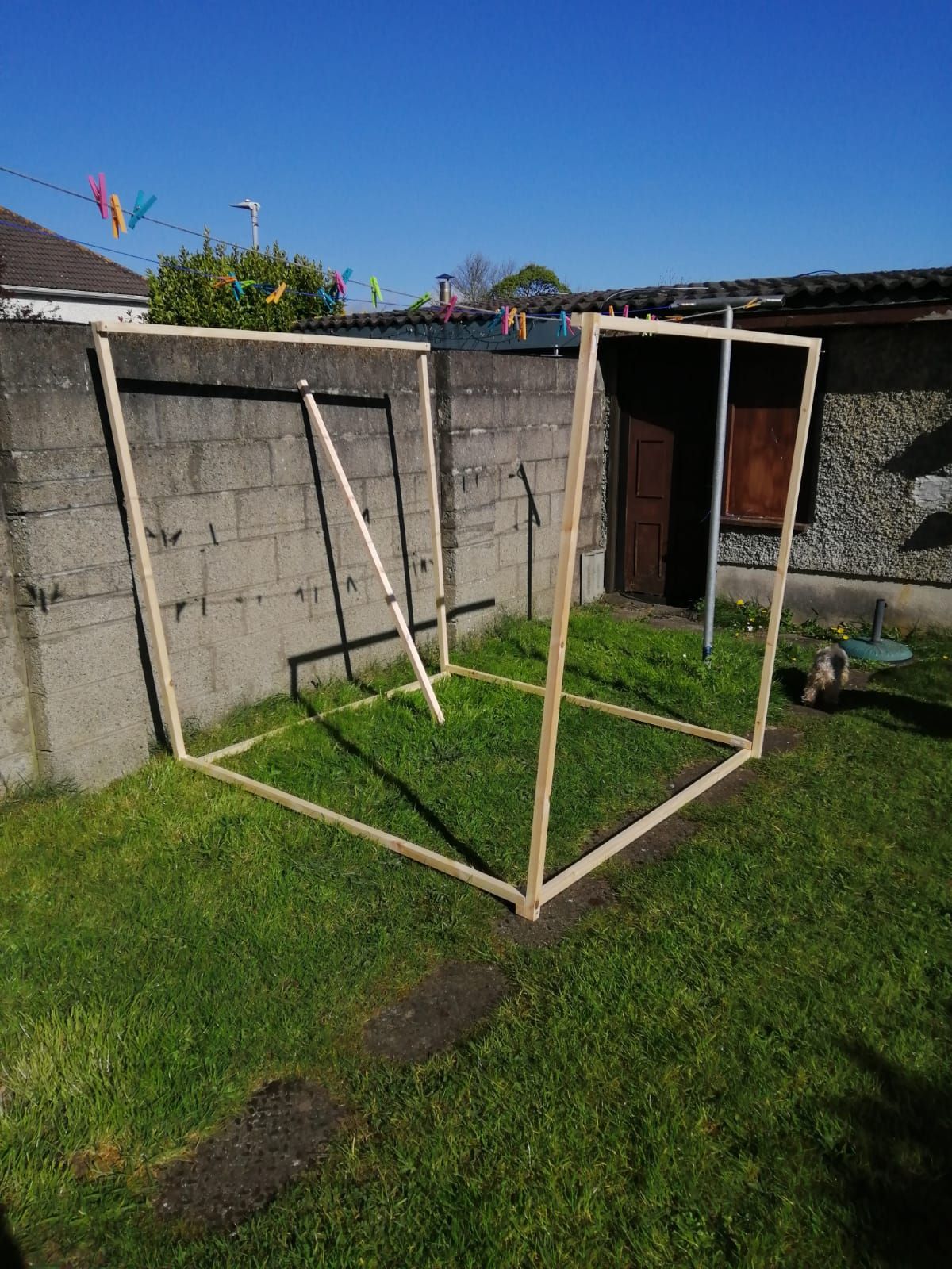 Cube. Construction