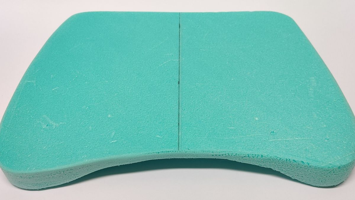 Working on the form of the controller by using blue foam