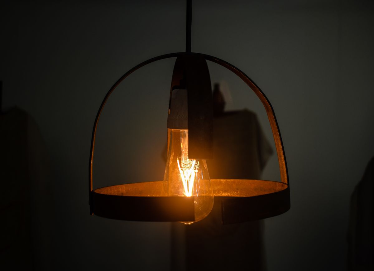 Scold's Bridle light frame. Reimagining the narrative of oppressive objects