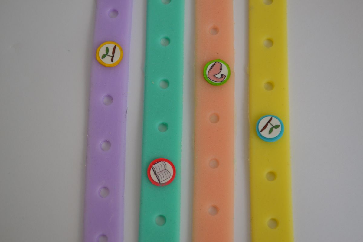 The various bracelet colours