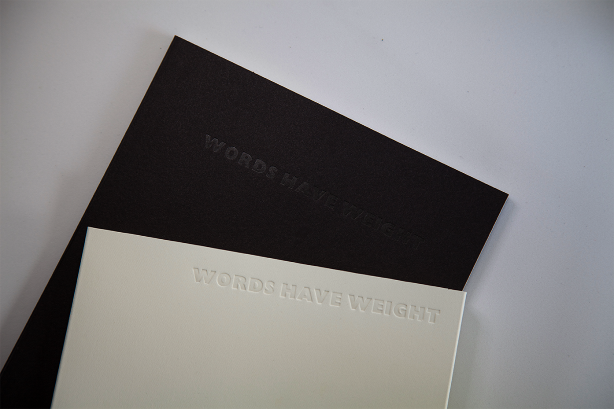 Cover and bellyband of the book